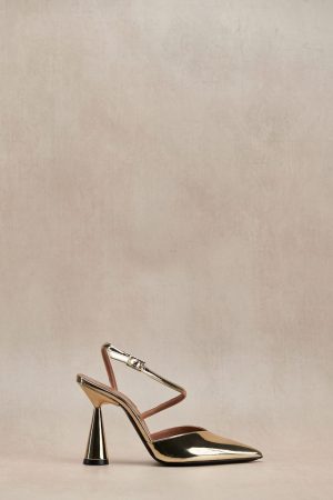 Arya Pumps
