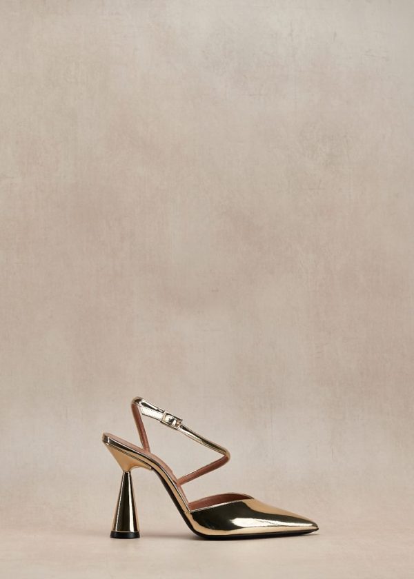 Arya Pumps
