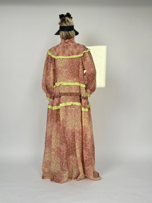 Queen Victoria Long - Image 3