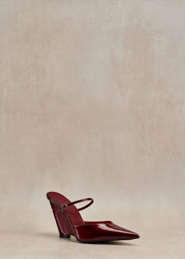 Ruby Wedge