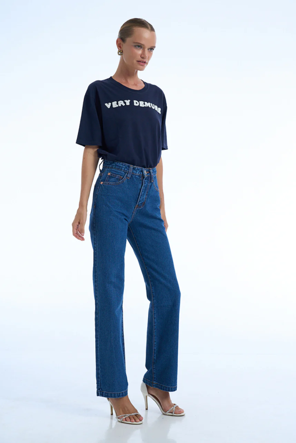 T-SHIRT VERY DEMURE - Image 2