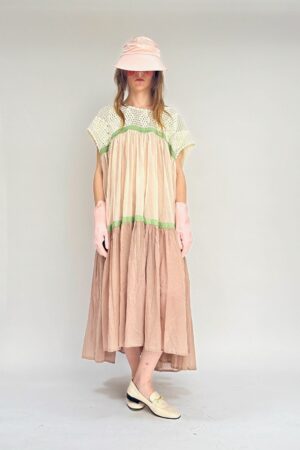 Wind Dress with Crochet (Crochet Cream Flesh A)