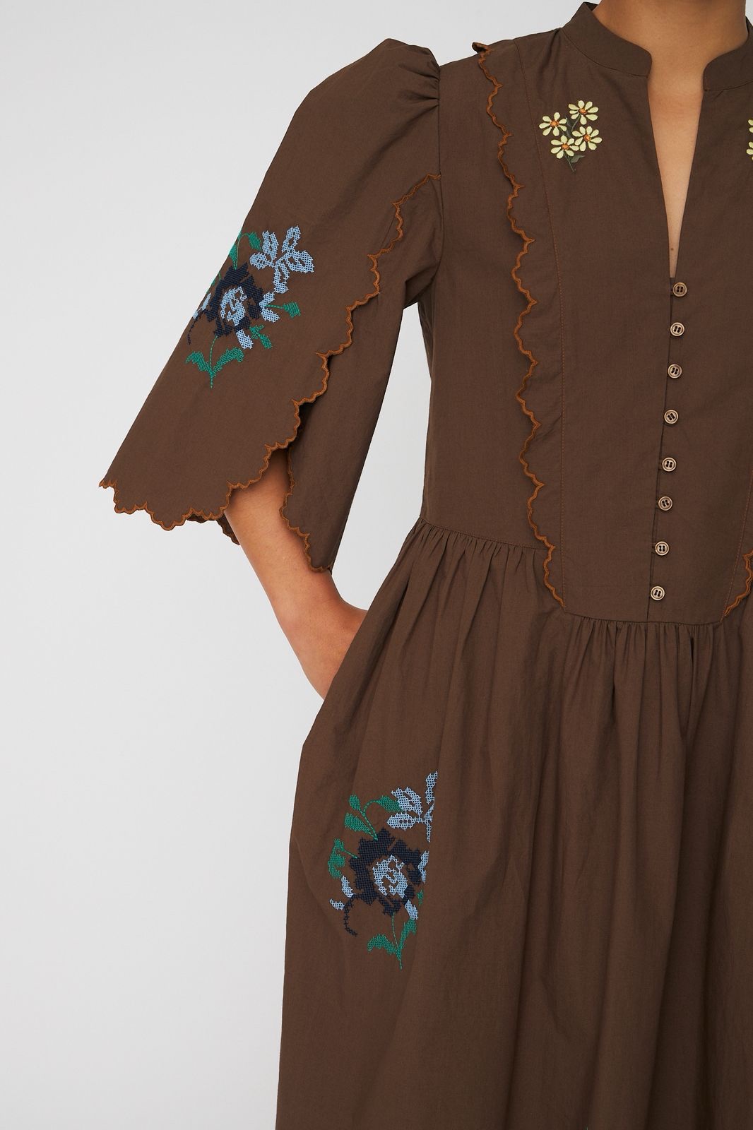 Embroidered Loose Midi Dress - Image 3