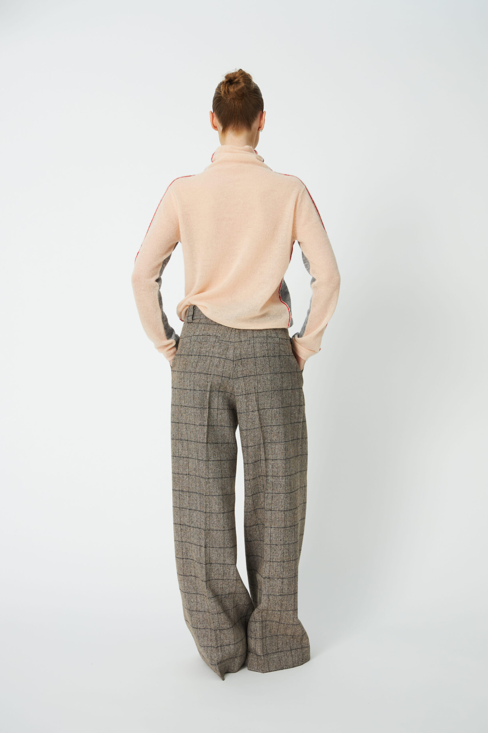 Oversized Low-Waist Suiting Pants Warm Grey Mèlange - Image 4