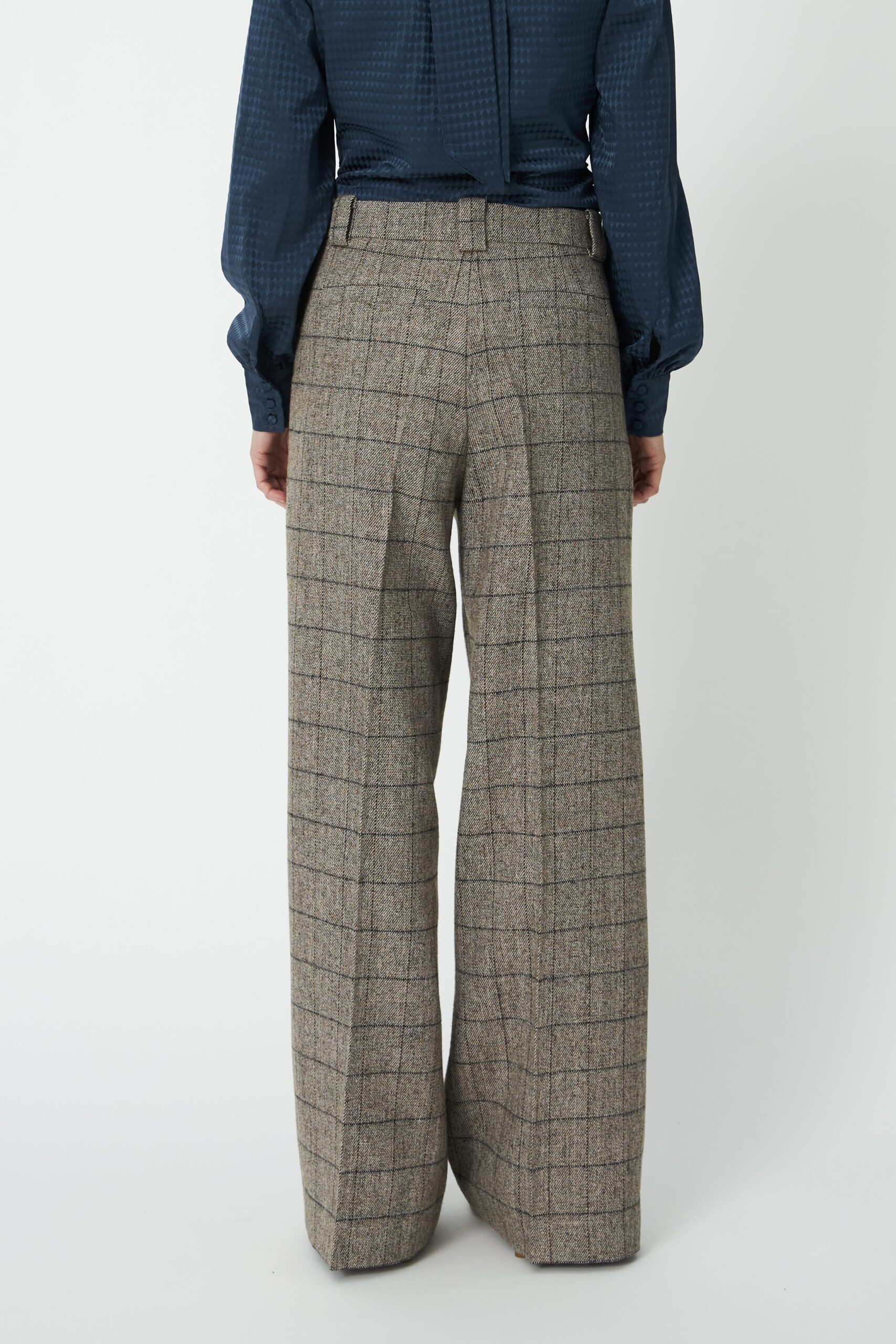 Oversized Low-Waist Suiting Pants Warm Grey Mèlange - Image 2